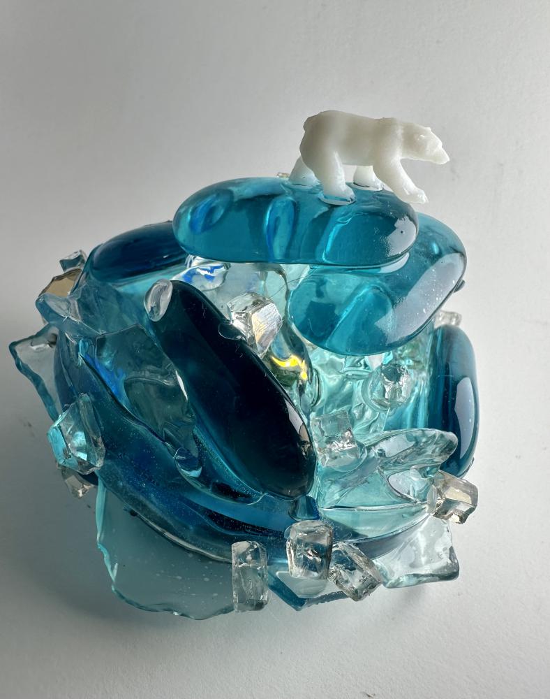 Beautiful Resin Polar Bear paper weight with rocks attached. Tap lightly for light to go on. 